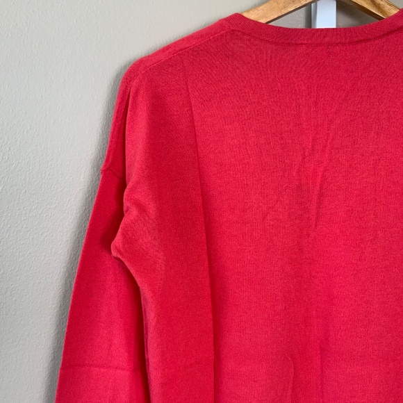 GAP Luxelight Perfect V-neck Sweater - Picture 12 of 16